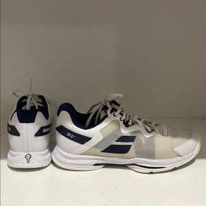 Men’s Premium Tennis Shoes | Size 7.5 | Bouncy and Lightweight